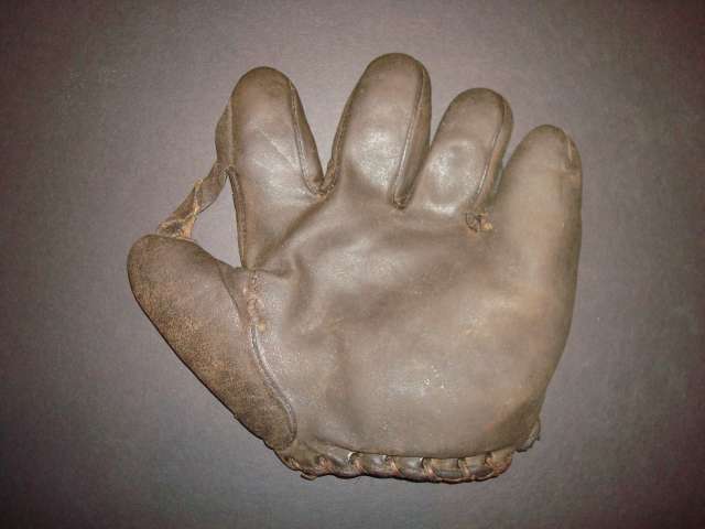 Black Narrow Web Front